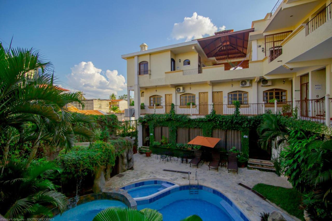 Hotel Quinta Maya Flores Exteriör bild